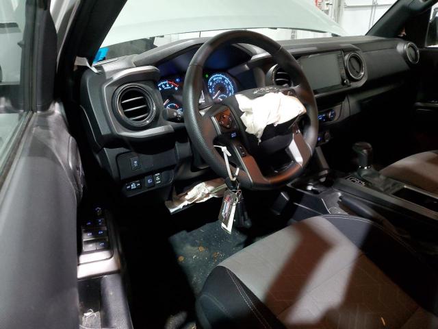 Toyota Tacoma Double Cab Image 6