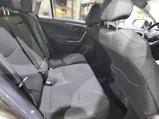 Toyota RAV4 Le Image 3