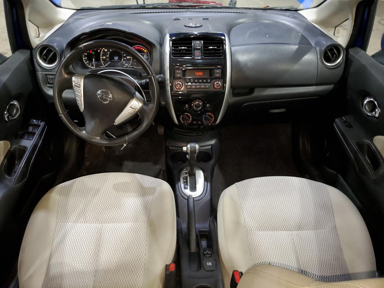 Nissan Versa S Image 9