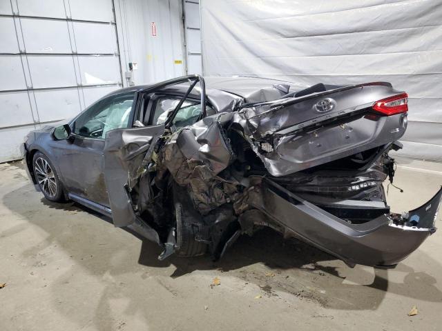 Toyota Camry Se Image 3