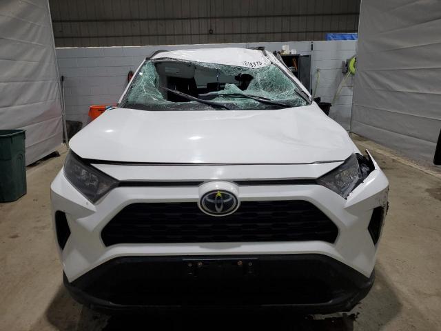 Toyota RAV4 Le Image 4