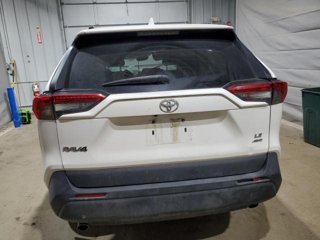 Toyota RAV4 Le Image 13
