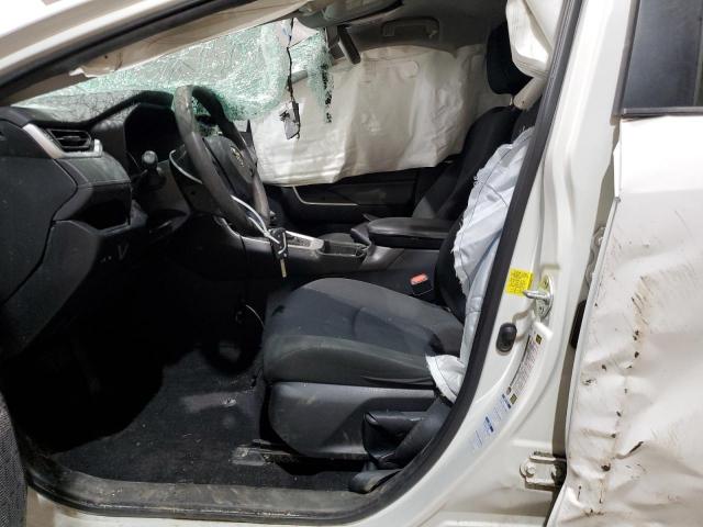 Toyota RAV4 Le Image 10