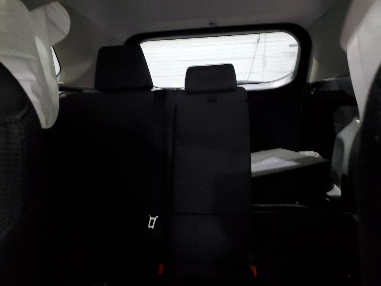 Toyota RAV4 Le Image 7