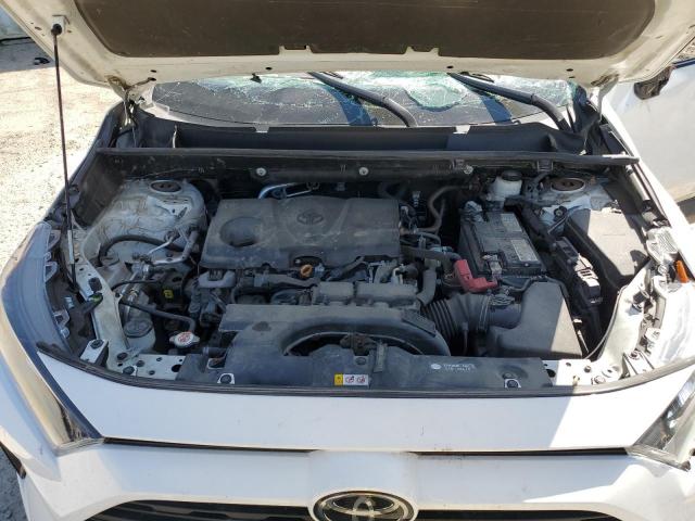 Toyota RAV4 Le Image 8