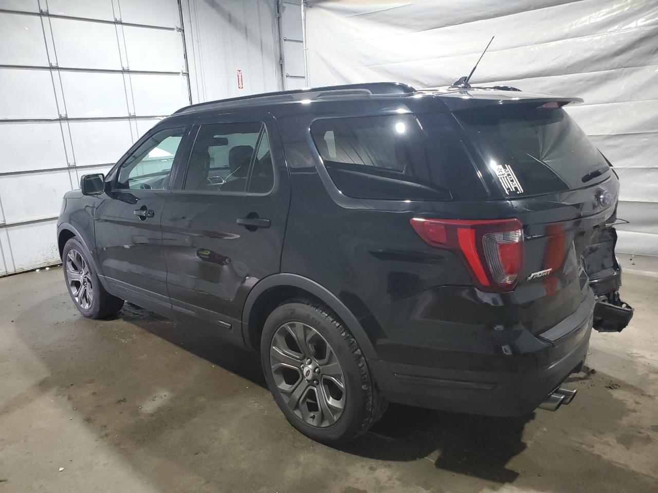 Ford Explorer Sport Image 3