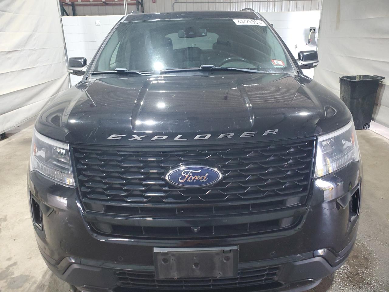 Ford Explorer Sport Image 8