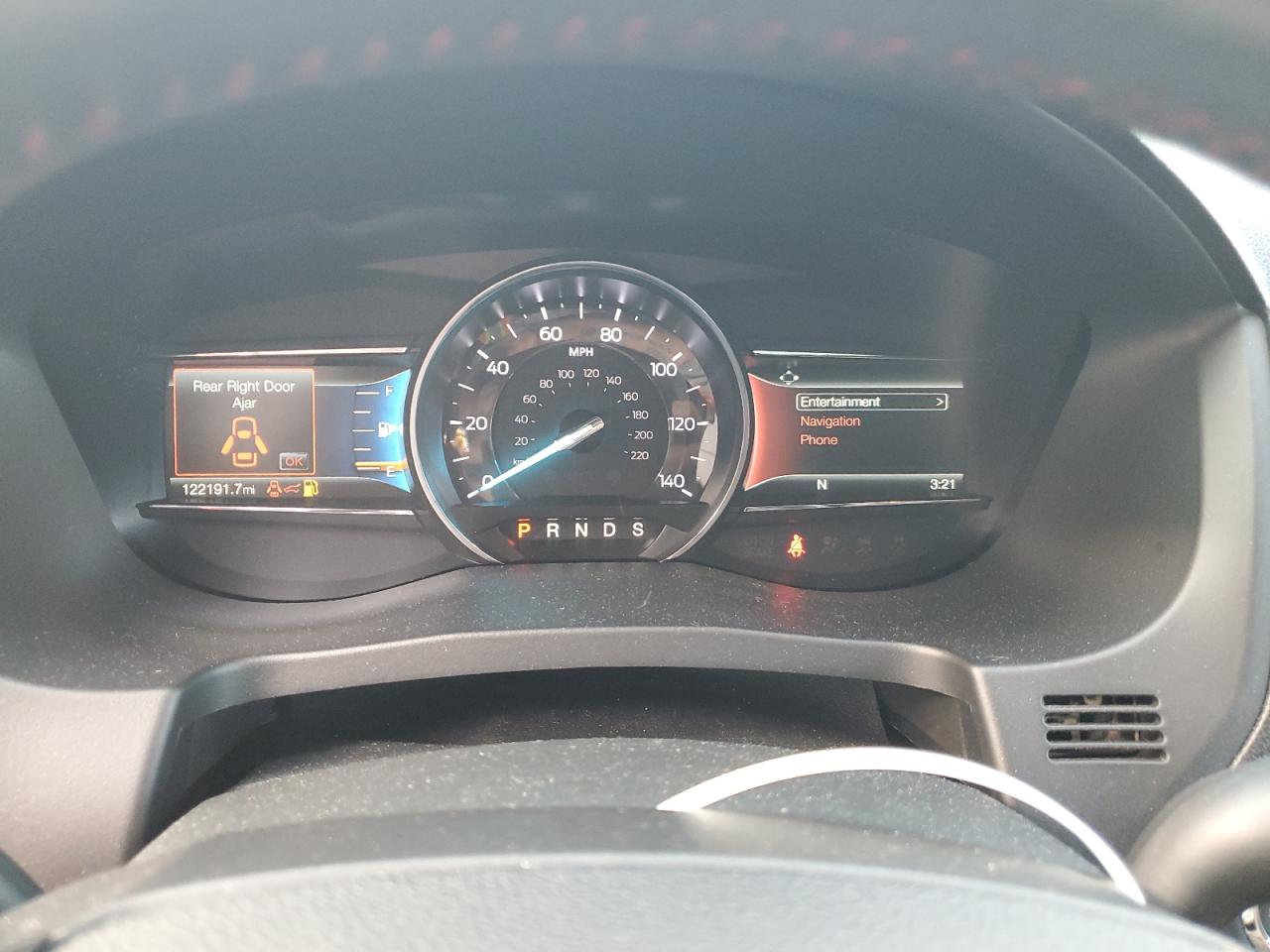 Ford Explorer Sport Image 11