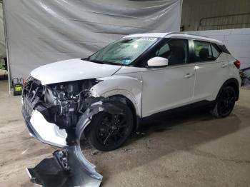  Salvage Nissan Kicks