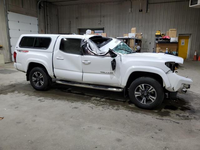 Toyota Tacoma Double Cab Image 3