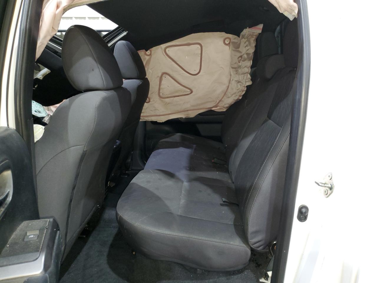 Toyota Tacoma Double Cab Image 9