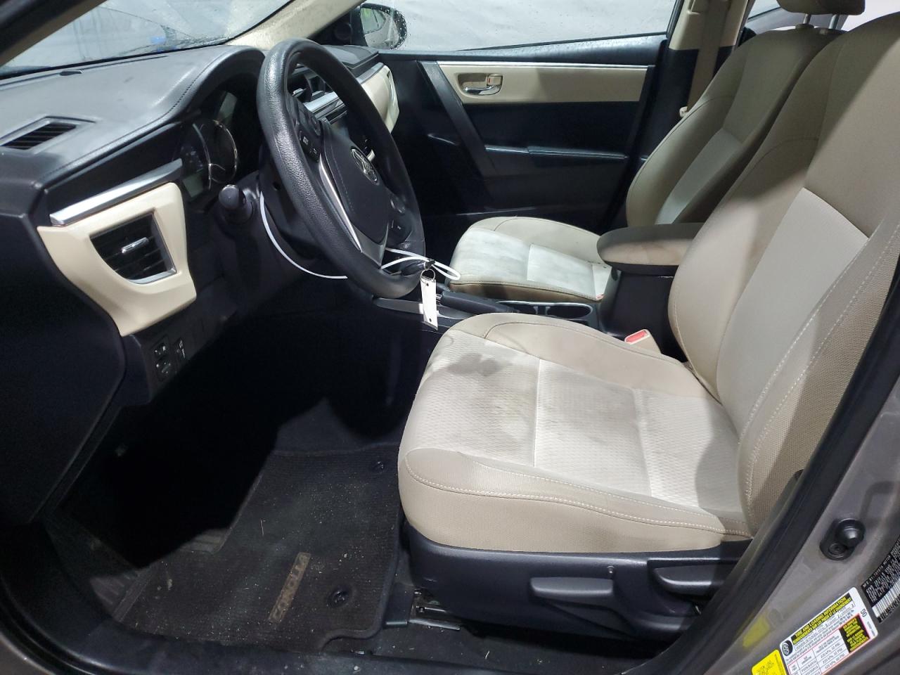 Toyota Corolla L Image 9