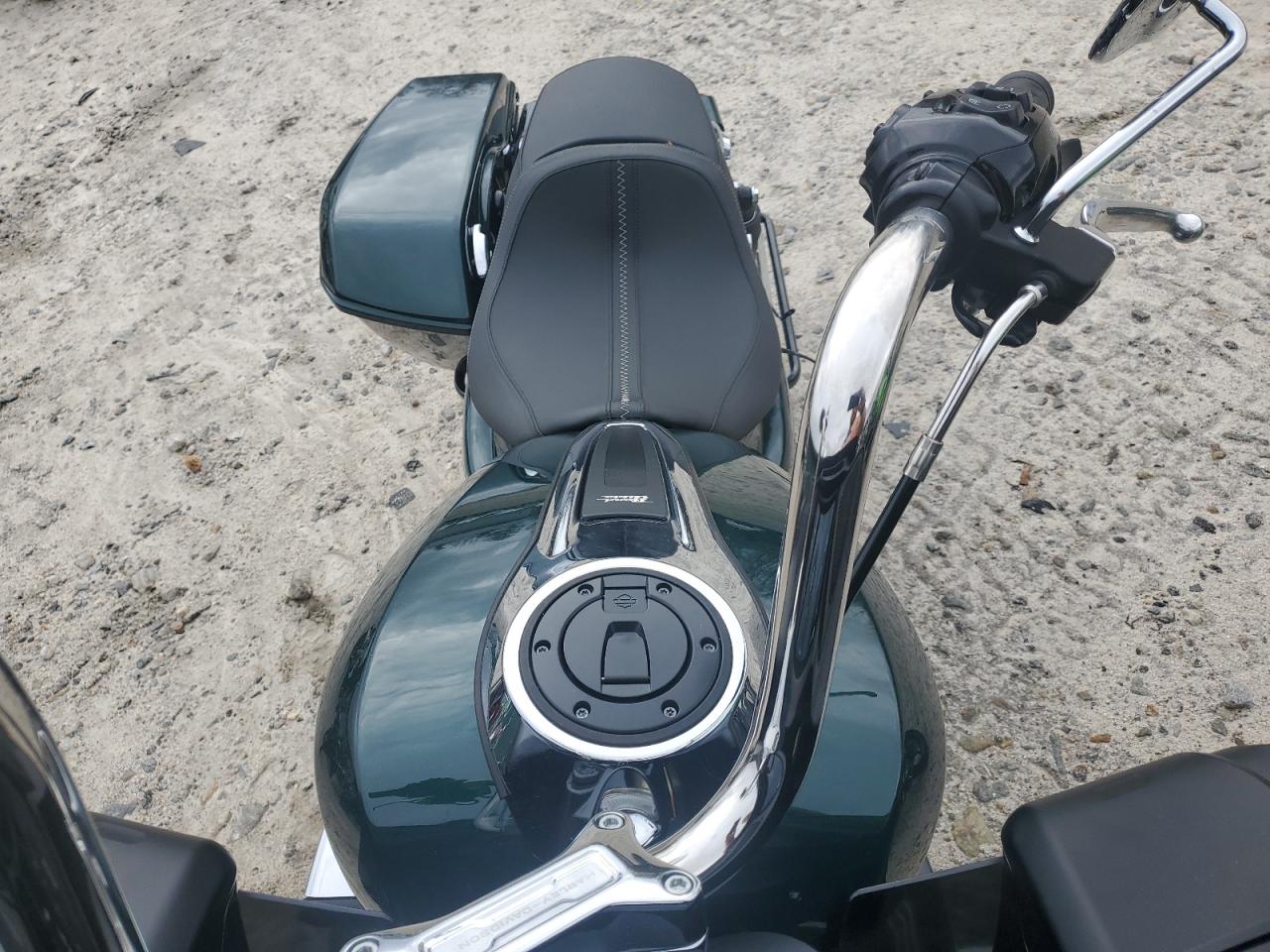 Harley-Davidson Fl Image 2