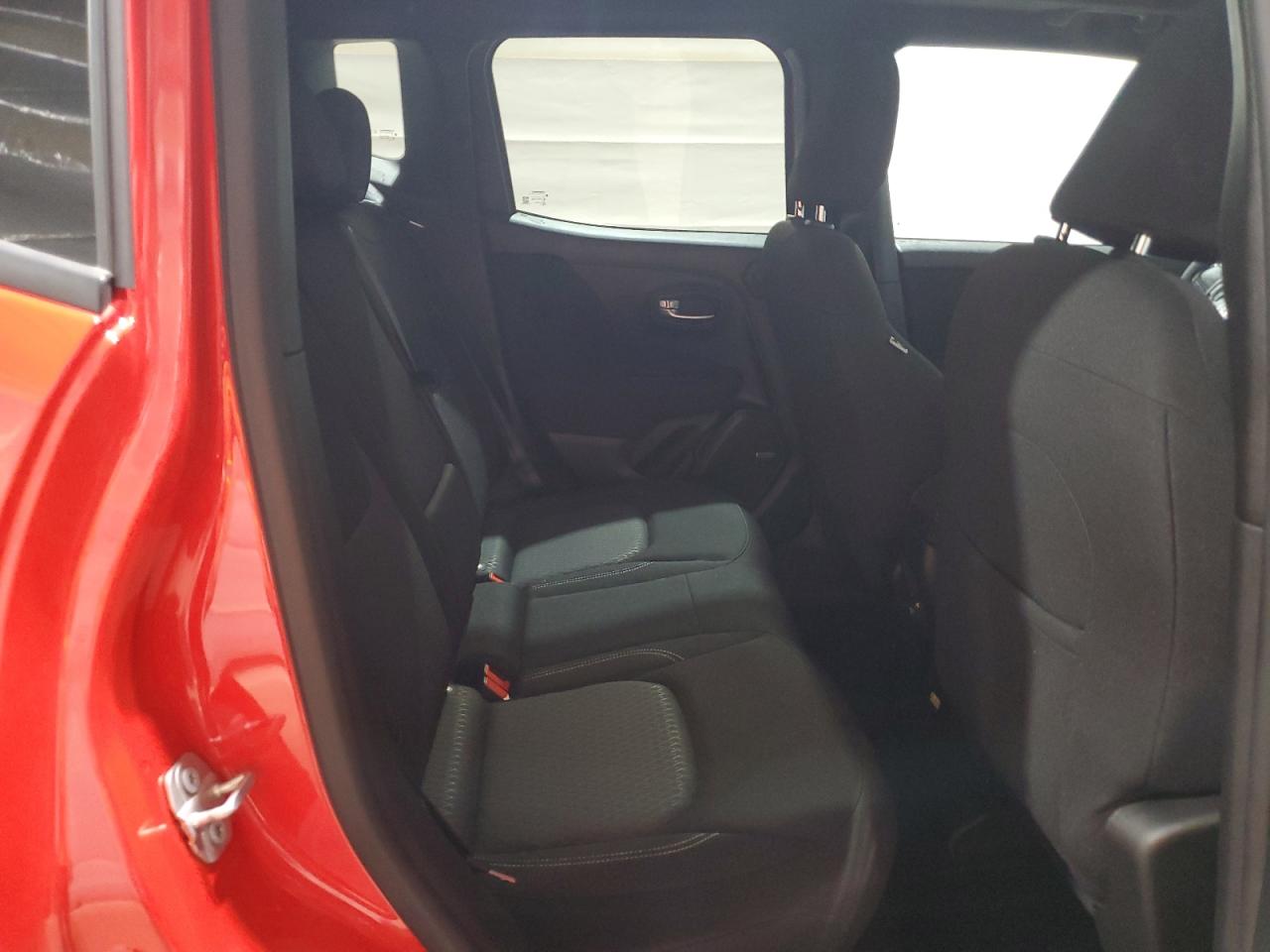 Jeep Renegade Latitude Image 13