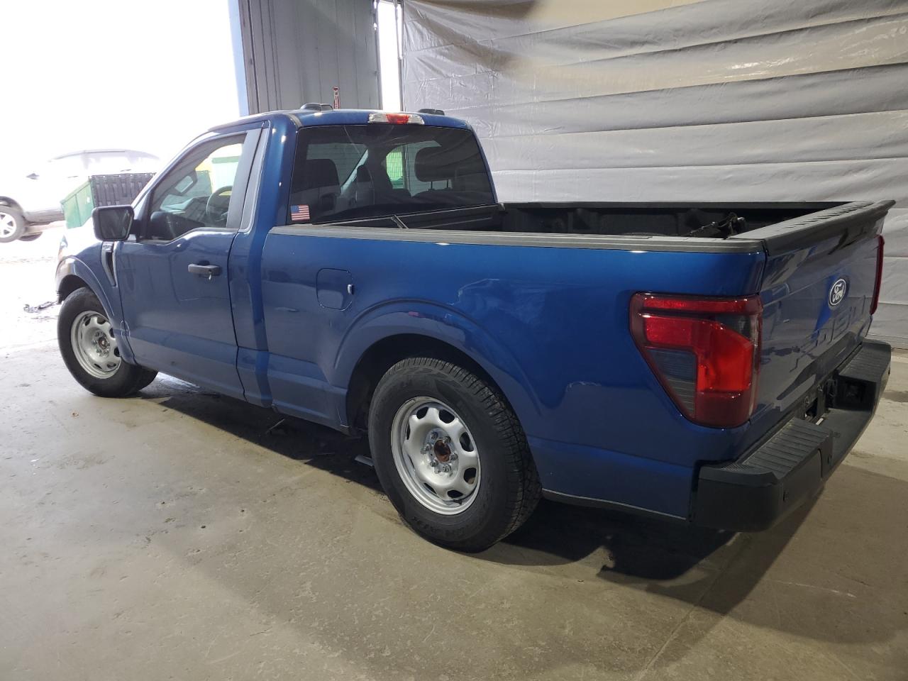 Ford F-150 Xl Image 12