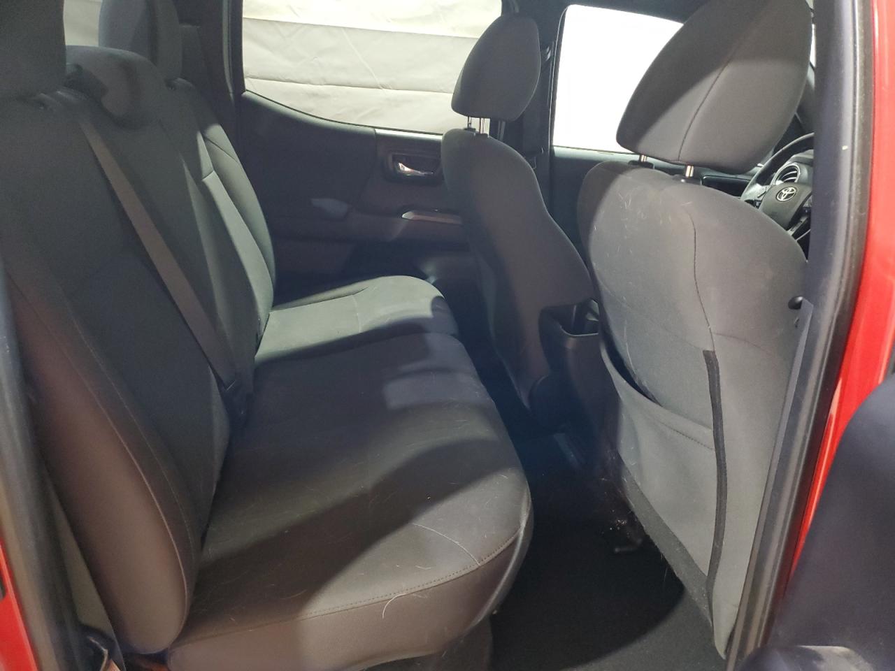 Toyota Tacoma Double Cab Image 6