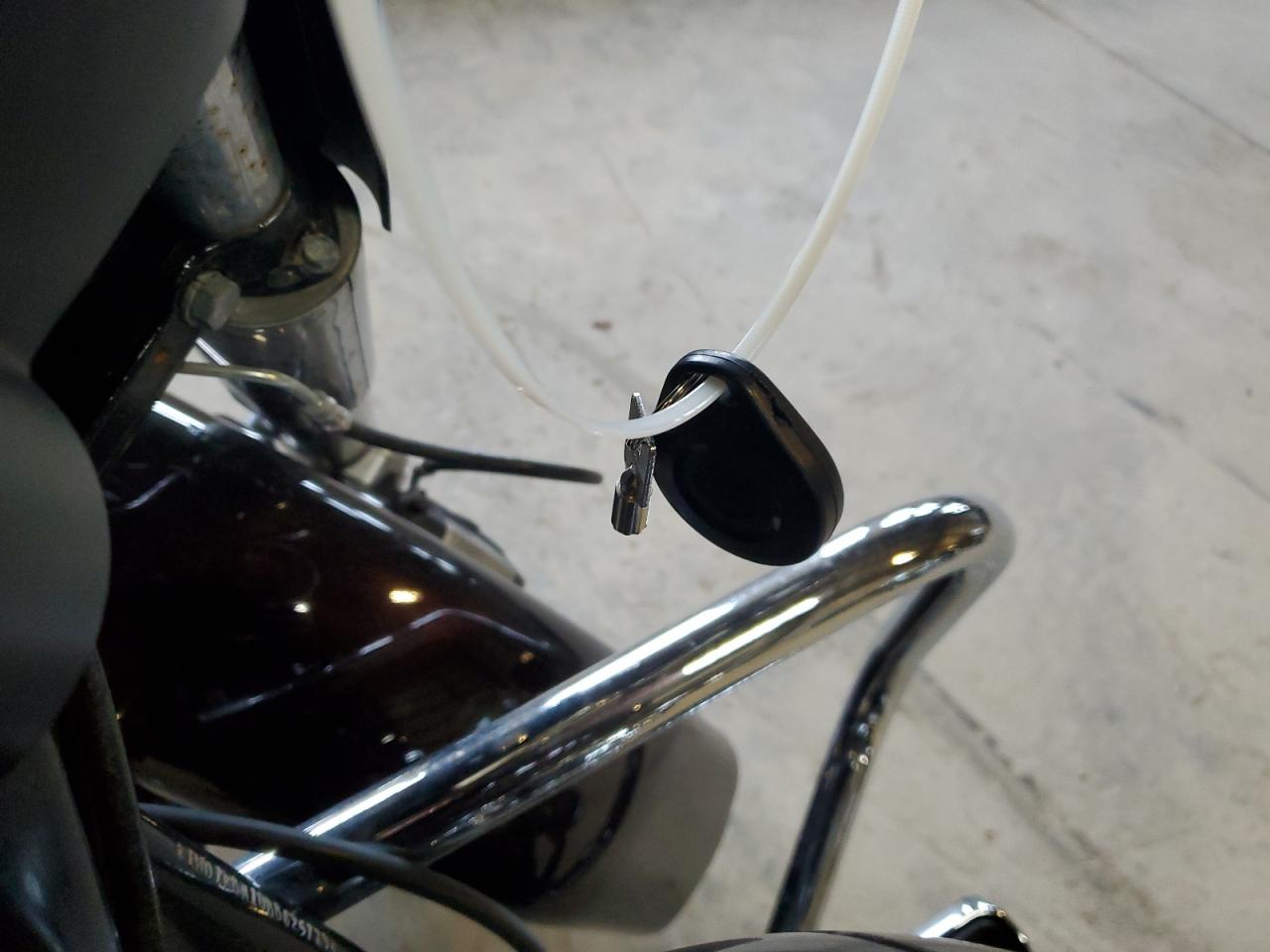 Harley-Davidson Fl Image 8