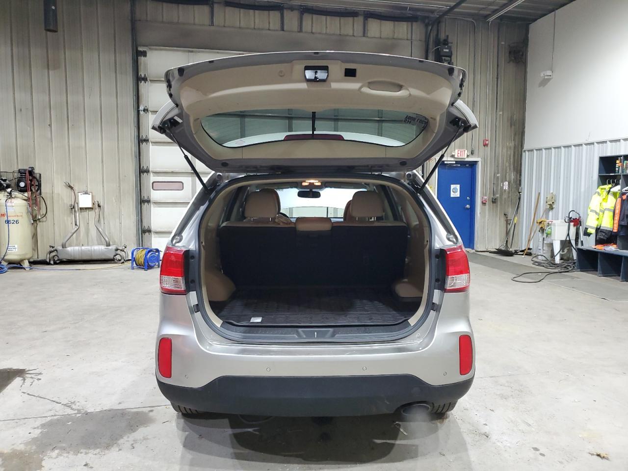 Kia Sorento Ex Image 6