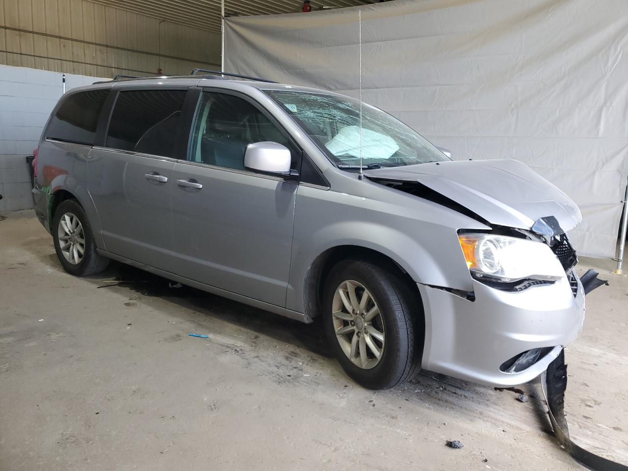 Dodge Caravan Sxt Image 10