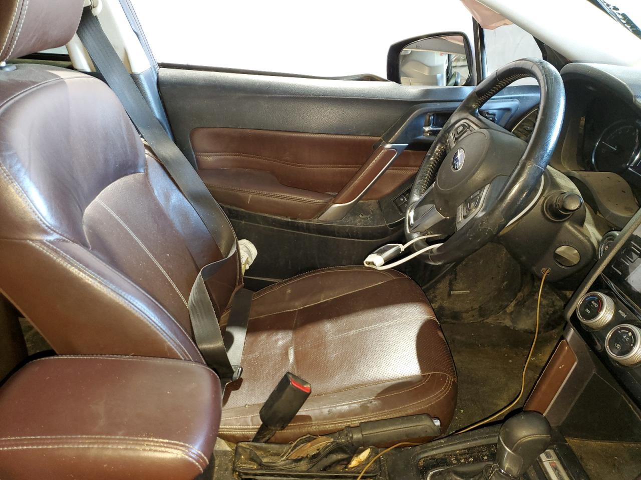 Subaru Forester 2.5i Touring Image 12