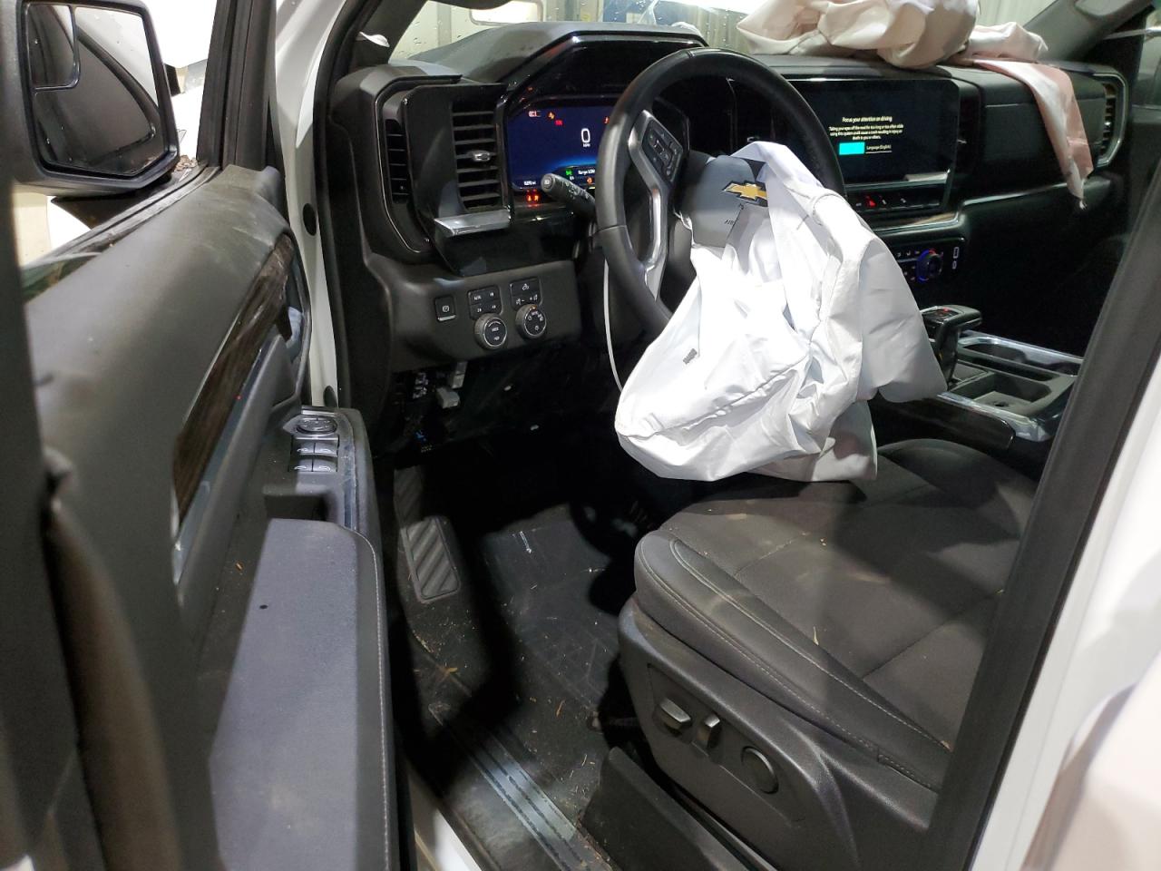 Chevrolet Silverado K1500 Lt Image 9