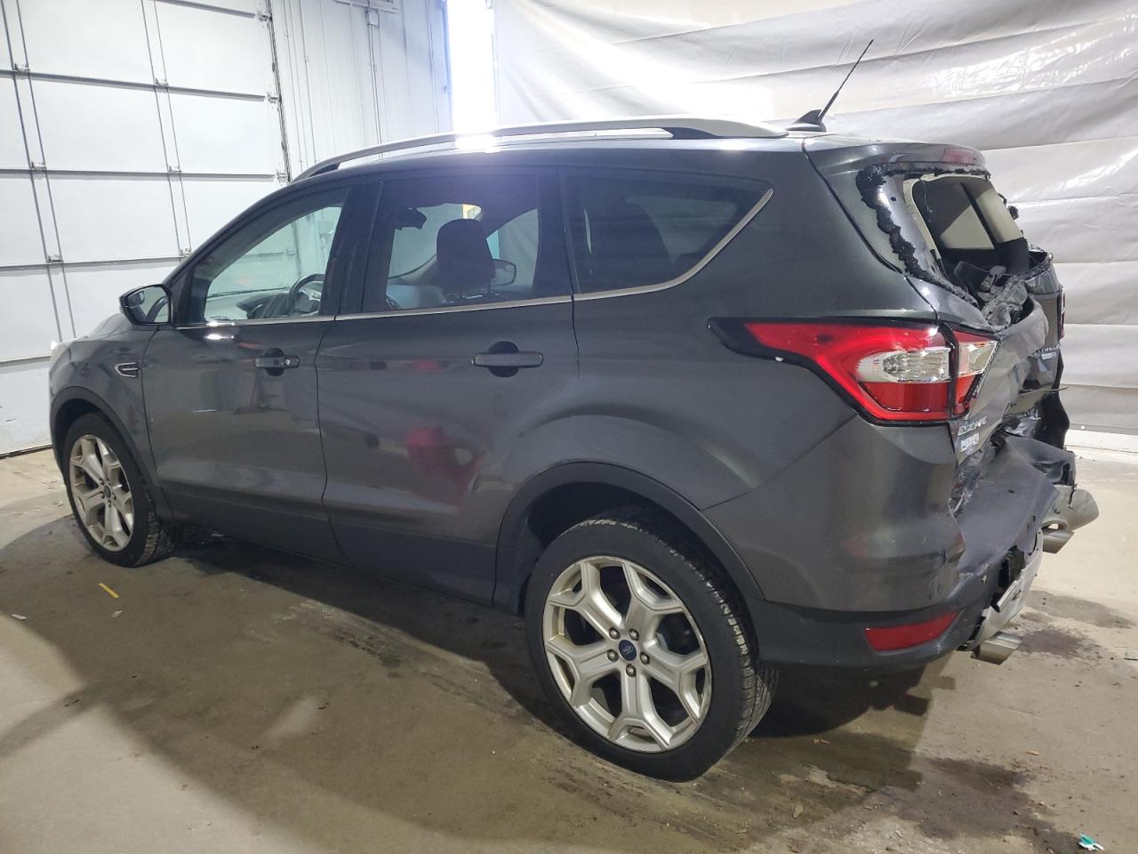 Ford Escape Titanium Image 9