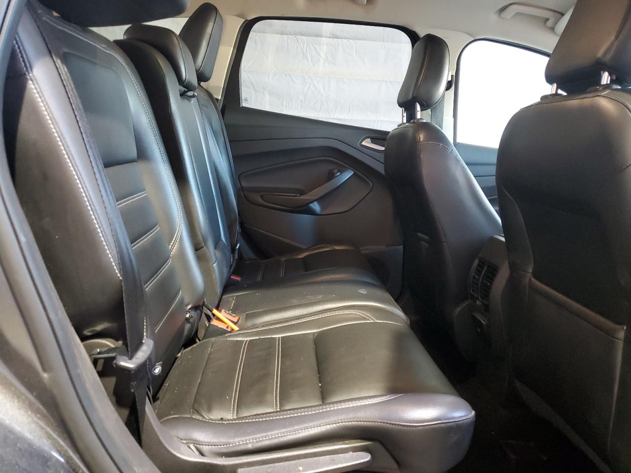 Ford Escape Titanium Image 8