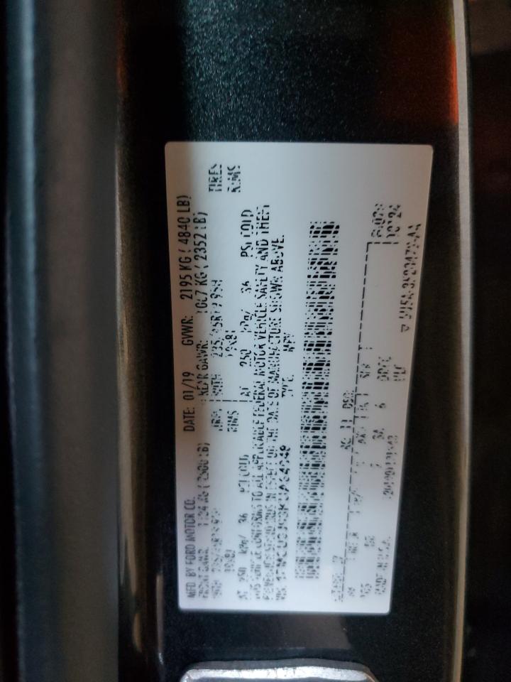 Ford Escape Titanium Image 11