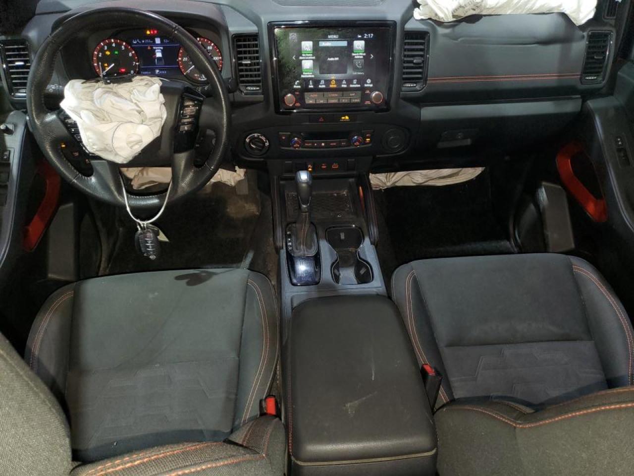 Nissan Frontier S Image 2