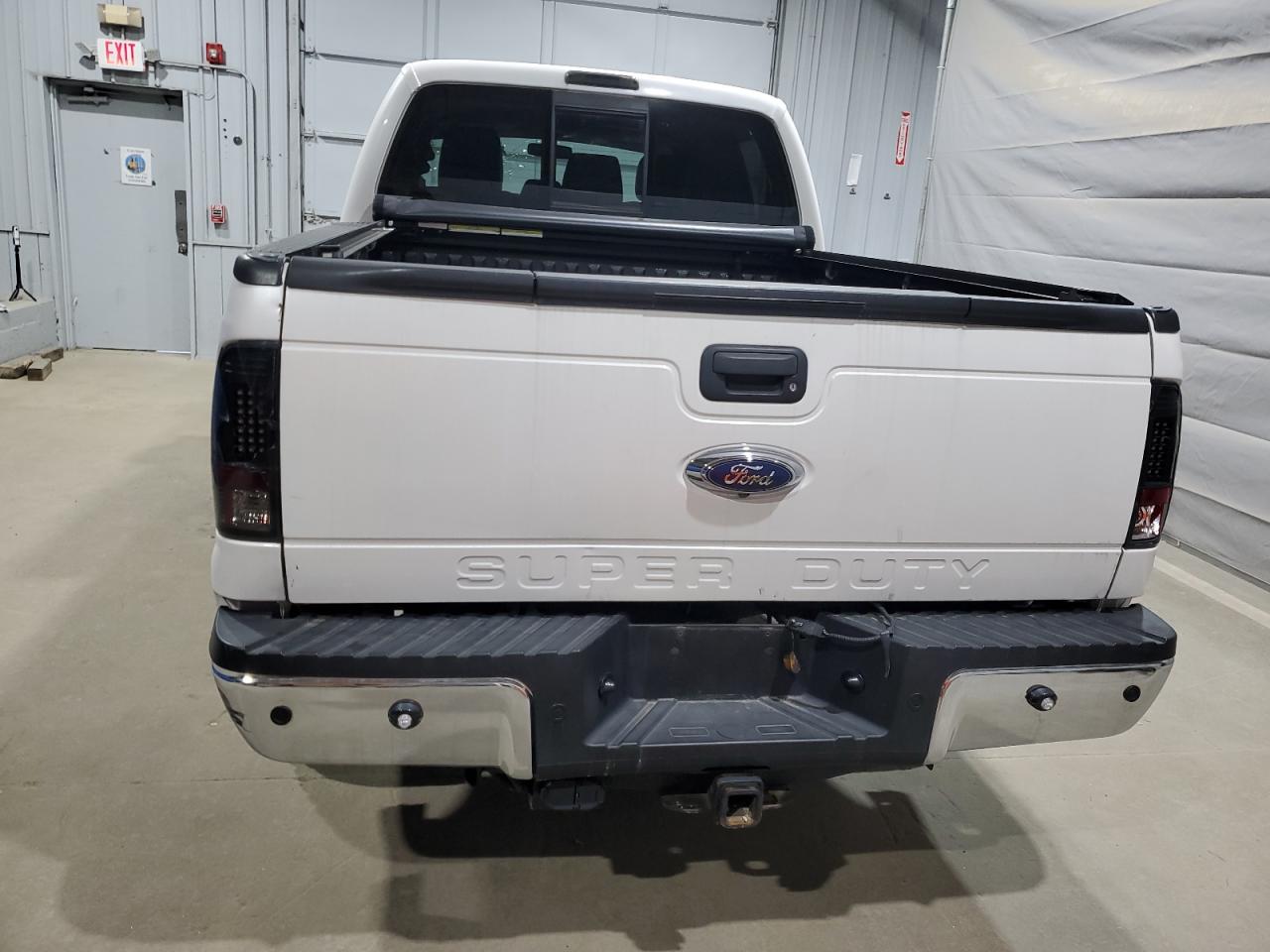 Ford F-350 Super Duty Image 12