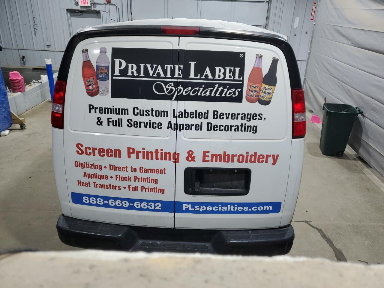 GMC Savana G3500 Image 4