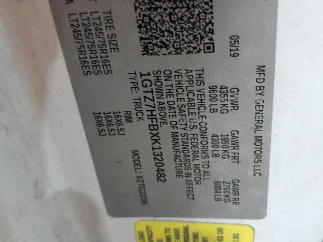 GMC Savana G3500 Image 10