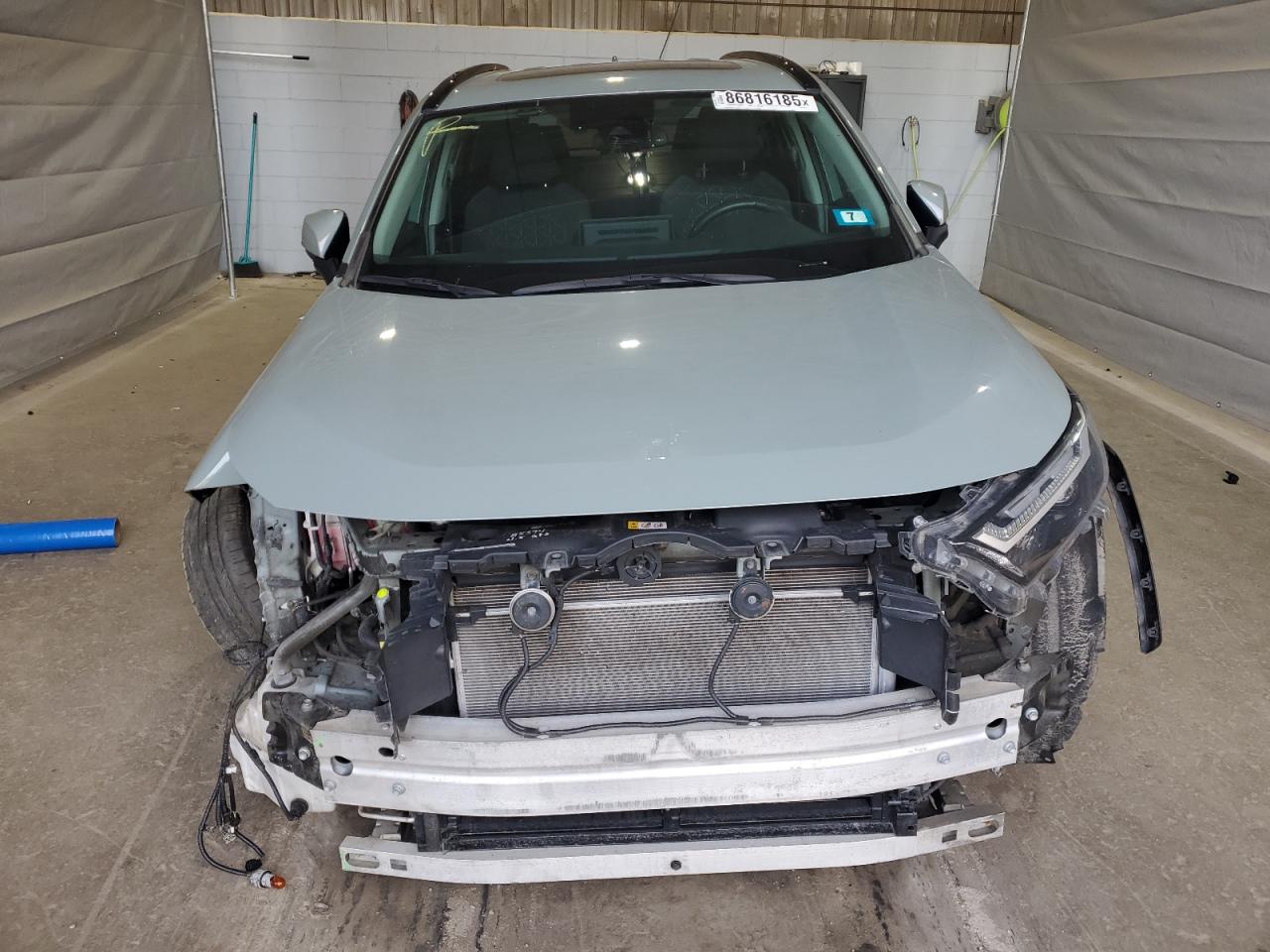 Toyota RAV4 Xle Image 13