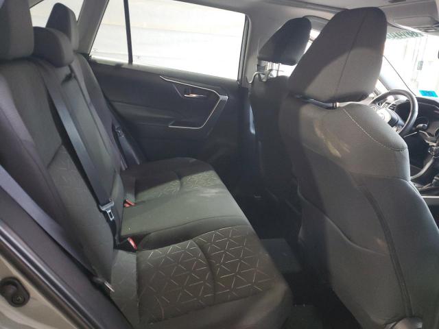 Toyota RAV4 Xle Image 9