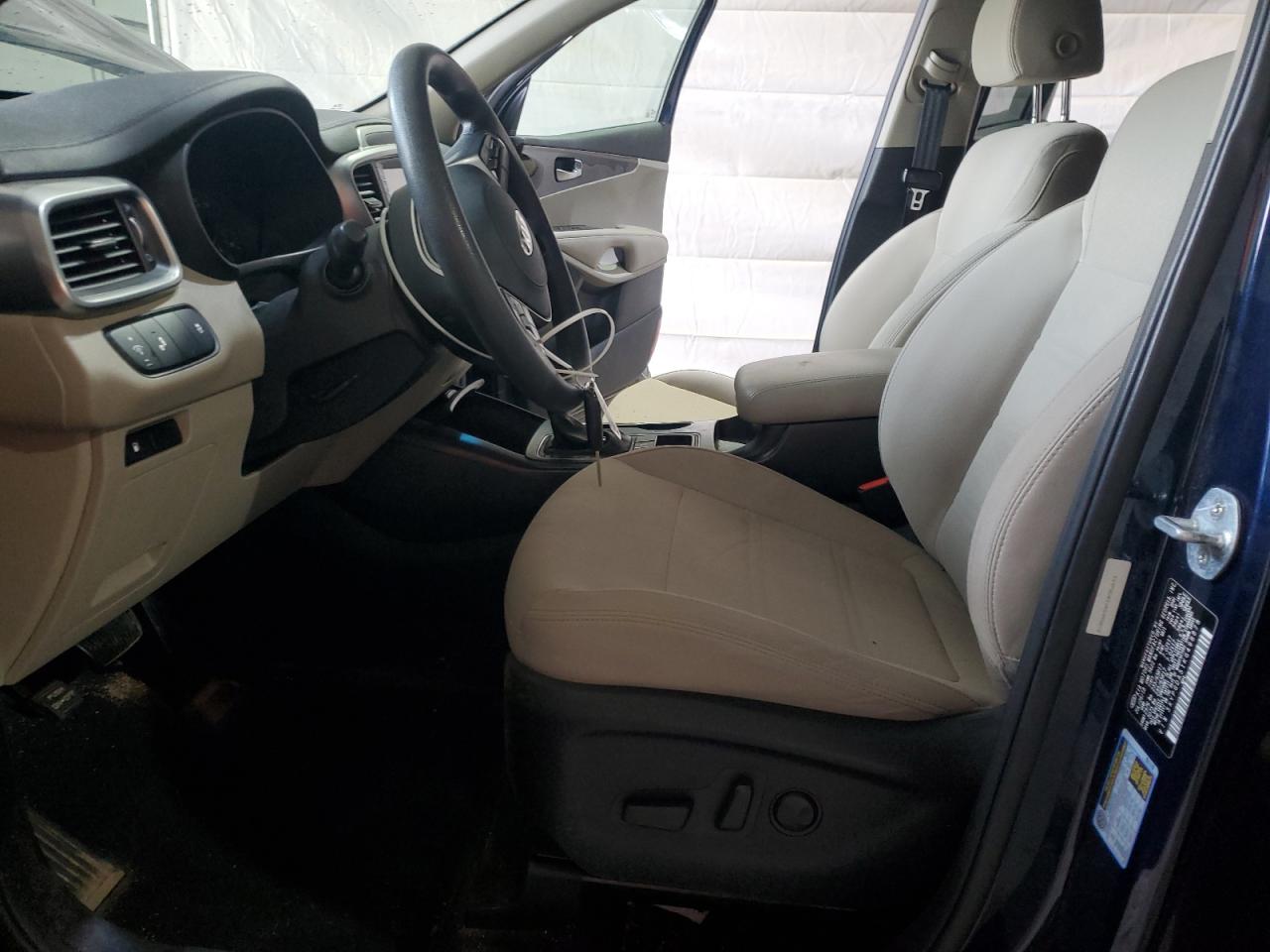 Kia Sorento Lx Image 2