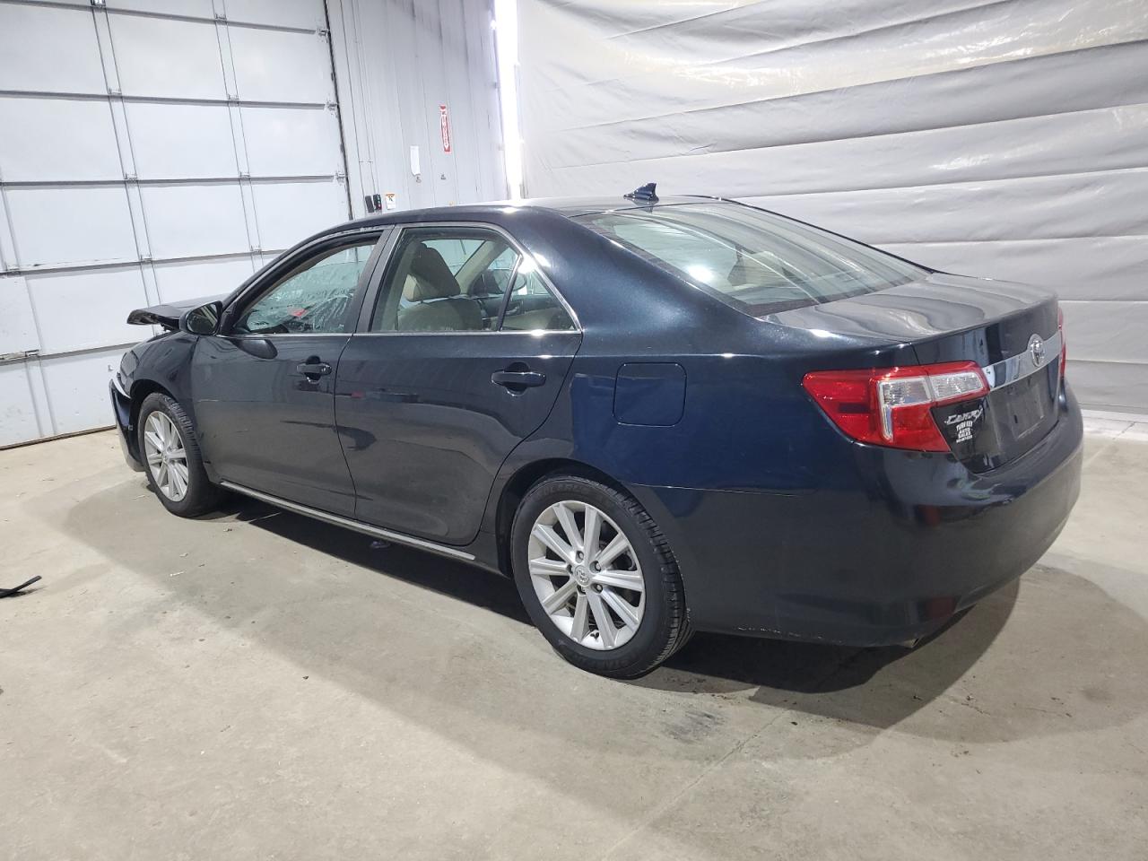 Toyota Camry Se Image 7