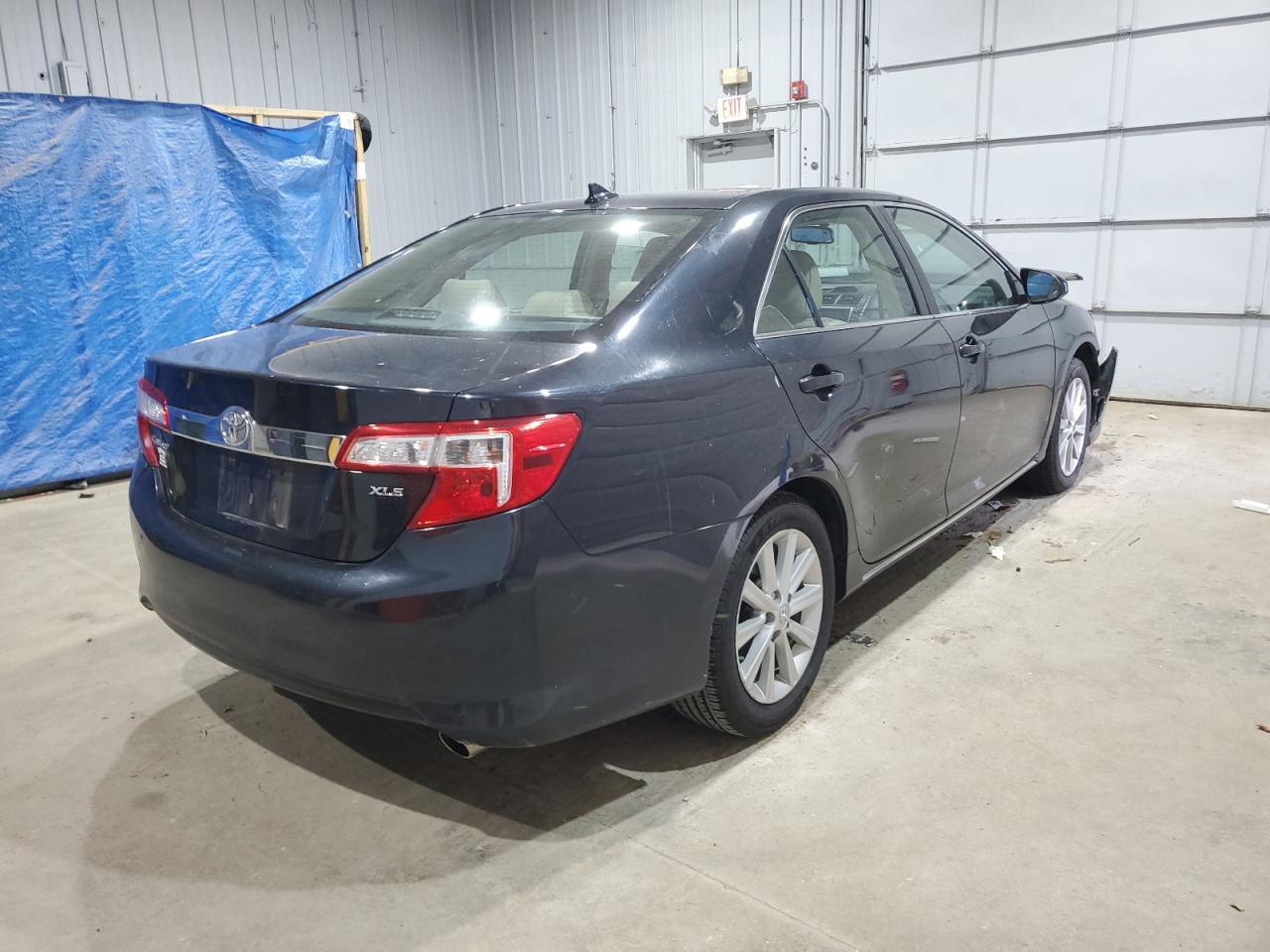 Toyota Camry Se Image 2