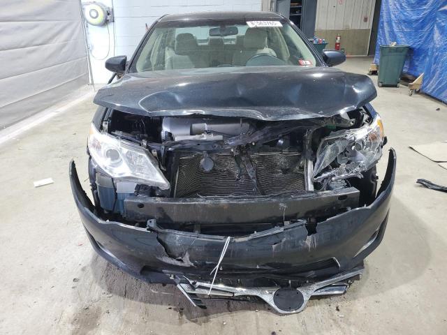 Toyota Camry Se Image 9