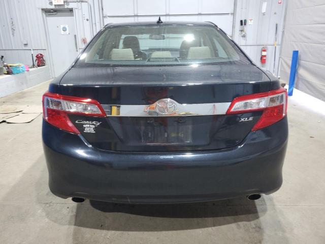 Toyota Camry Se Image 4