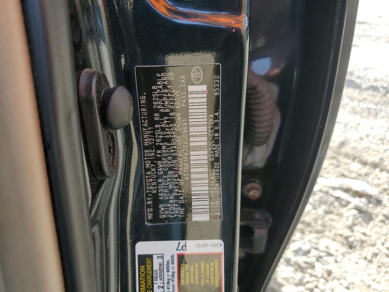 Toyota Camry Se Image 11