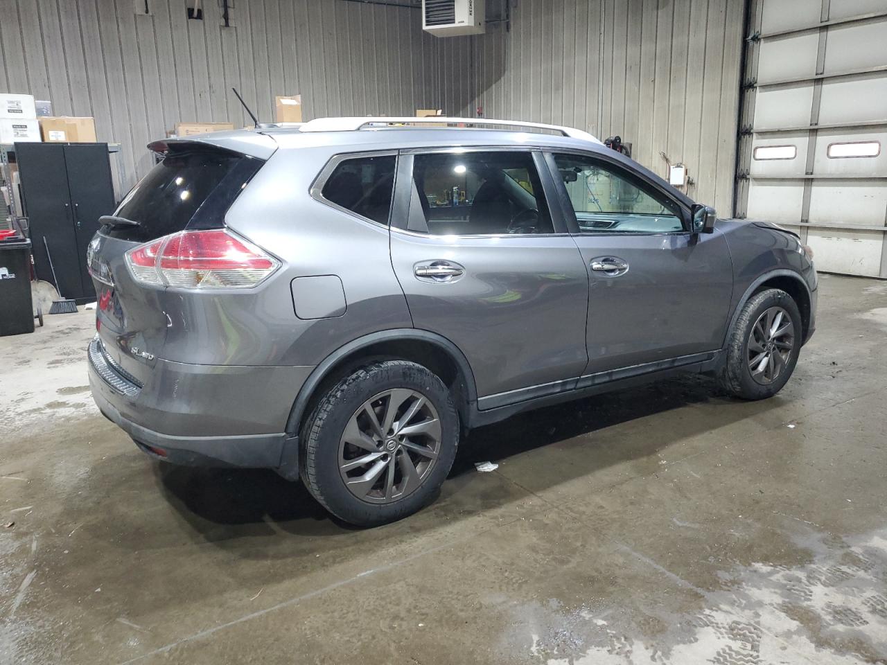 Nissan Rogue S Image 2