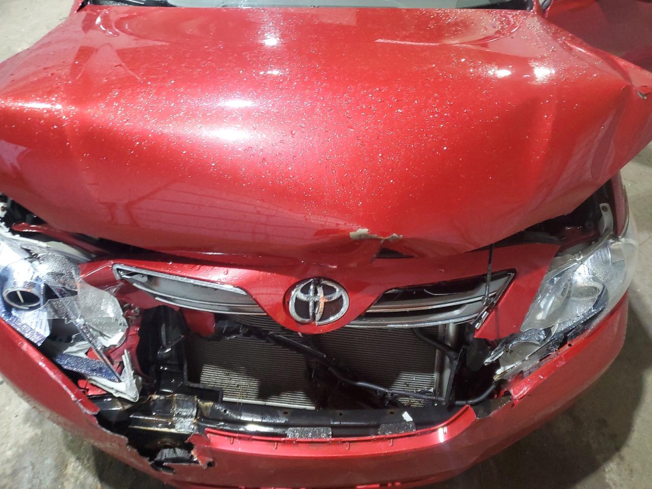 Toyota Camry Hybrid Image 10