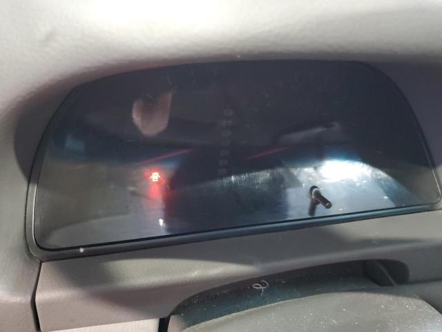 Toyota Camry Le Image 2