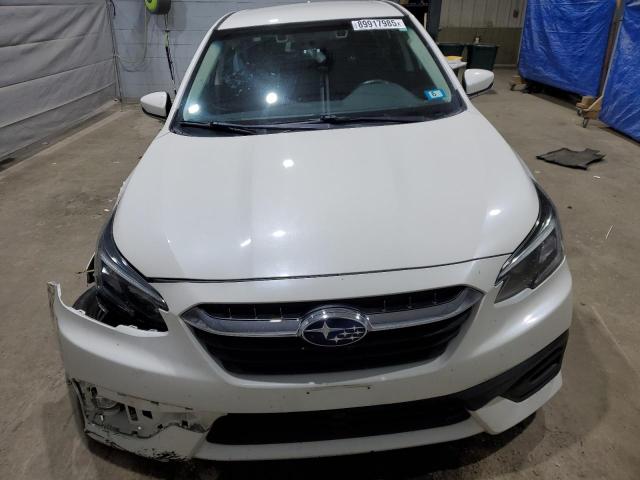 Subaru Legacy Premium Image 6