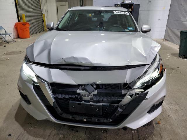 Nissan Altima Sv Image 3