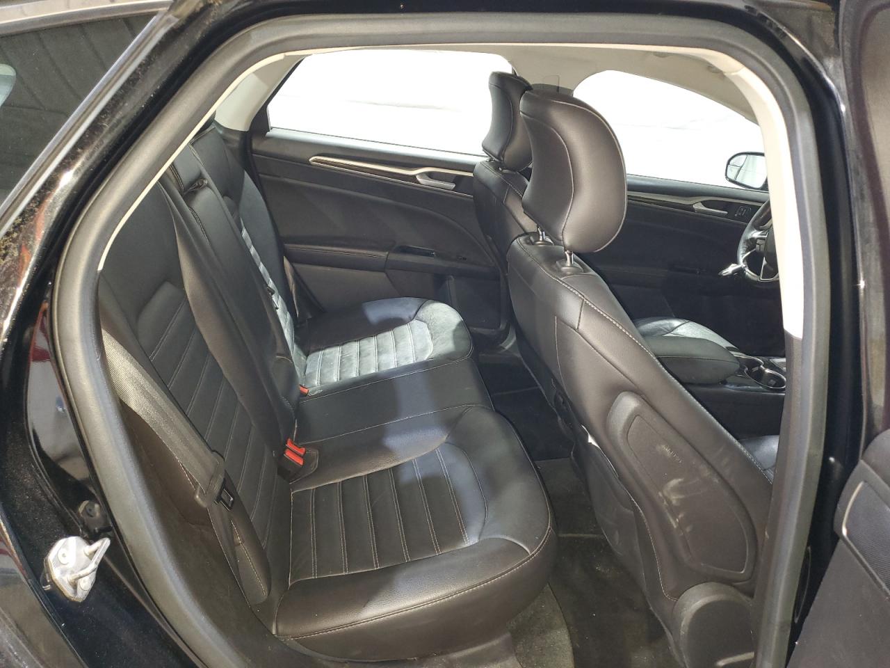 Ford Fusion Se Image 11