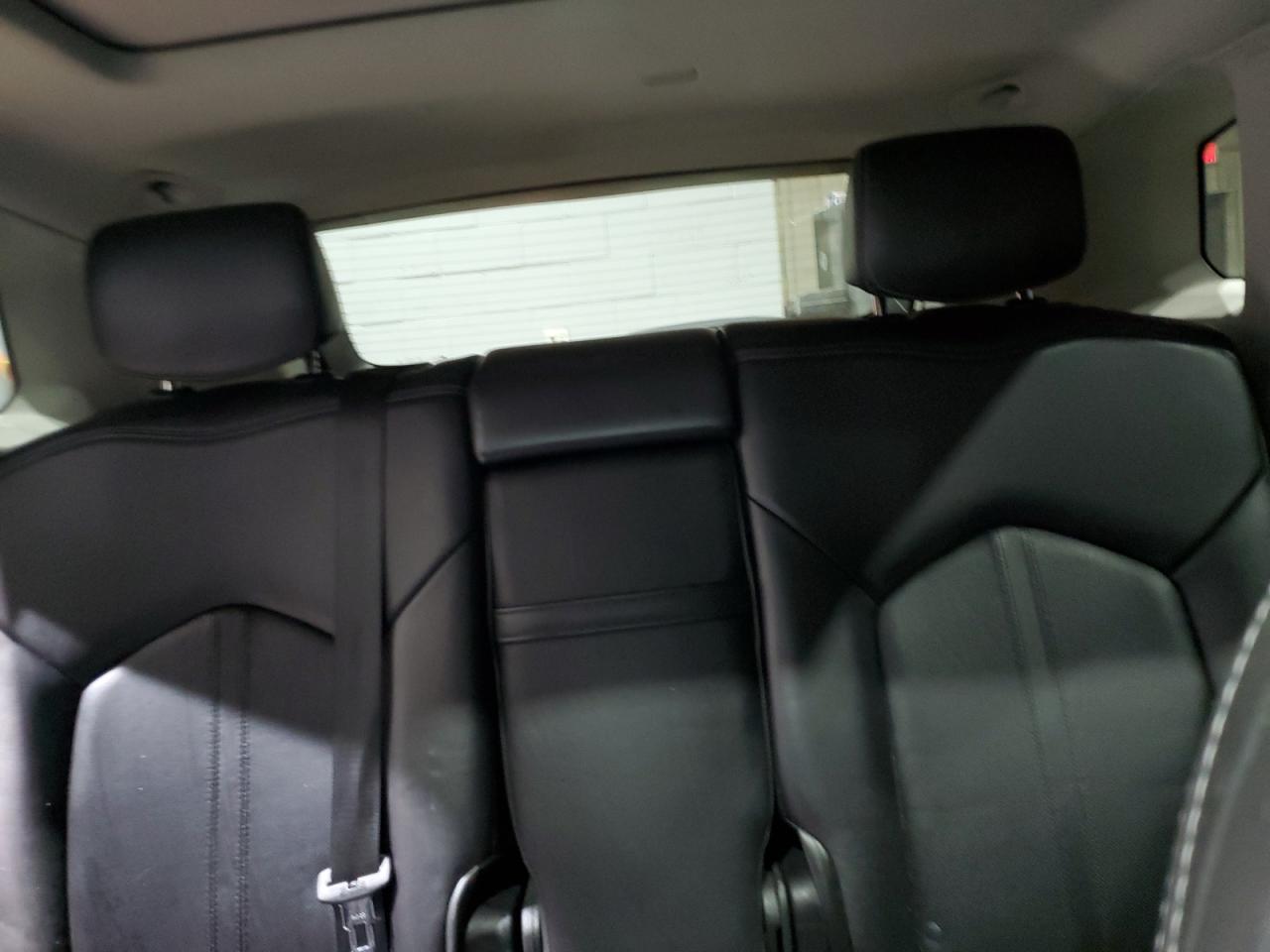 Cadillac SRX Luxury Collection Image 4