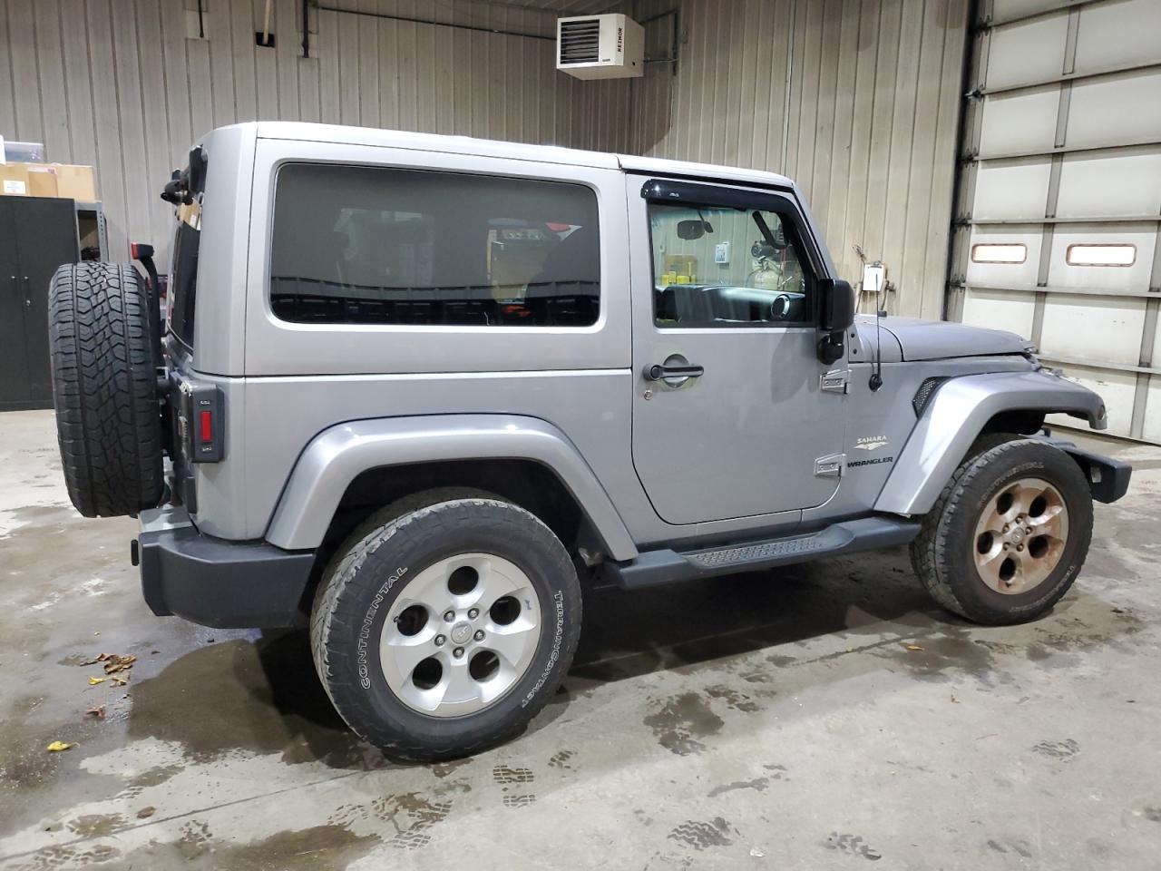 Jeep Wrangler Sahara Image 2
