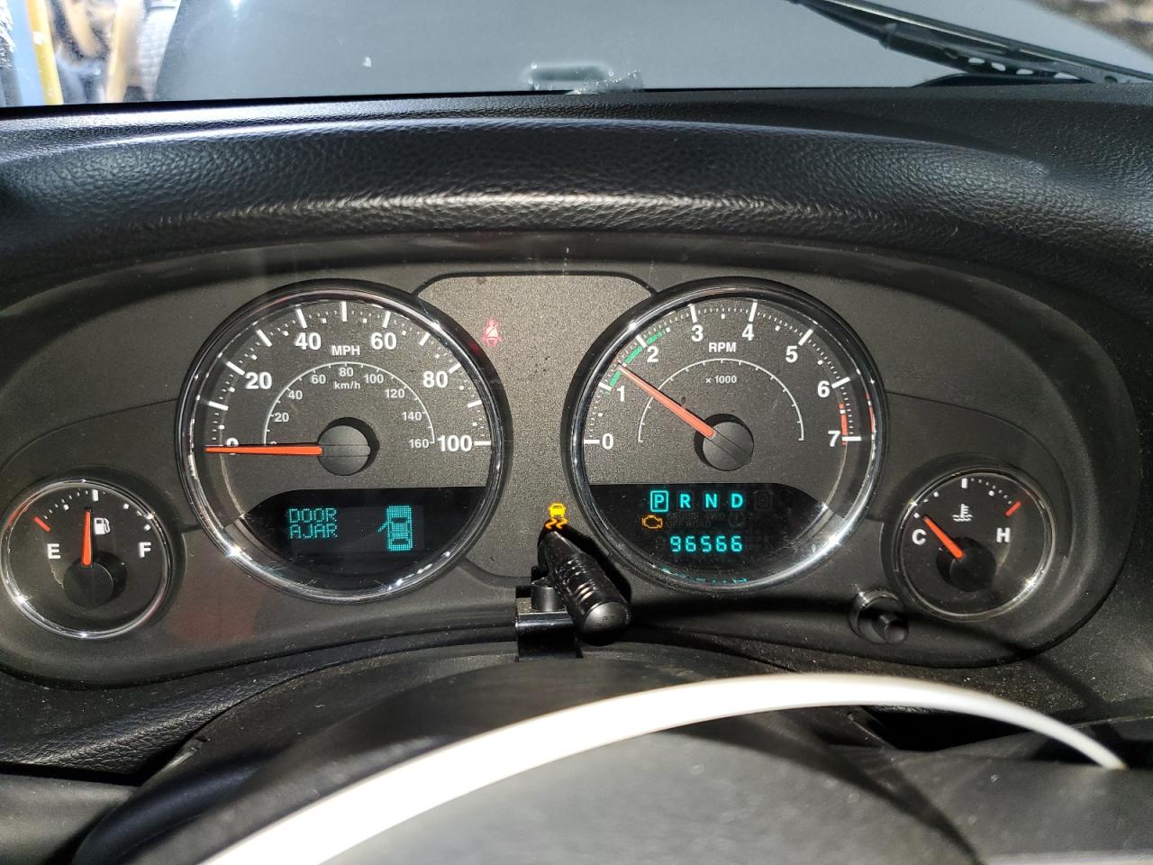 Jeep Wrangler Sahara Image 13