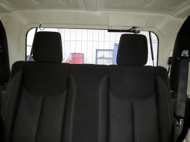 Jeep Wrangler Sahara Image 6